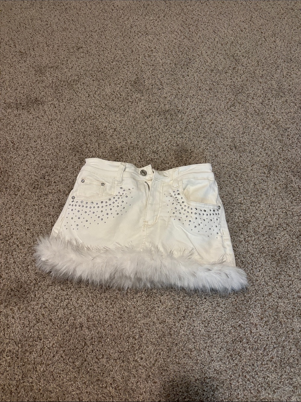 White Faux-Fur Mini Skirt - Feminine Party Skirt